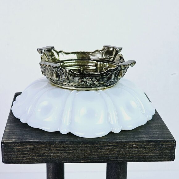 Vintage Thumbprint Milk Glass Pedestal Soap Dish, Ashtray, Nut Dish - Picture 5 of 7